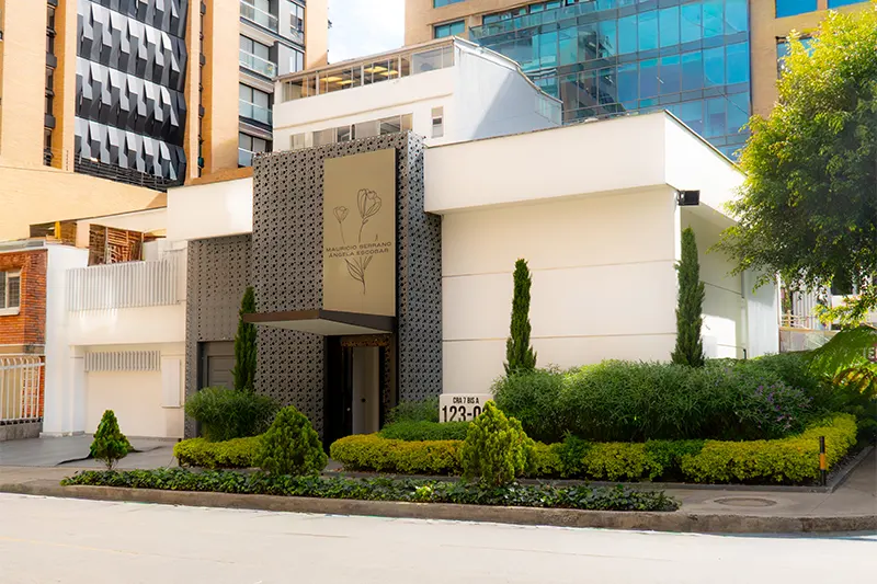 Img-Dr_Mauricio_Serrano-Clinica-2026-1